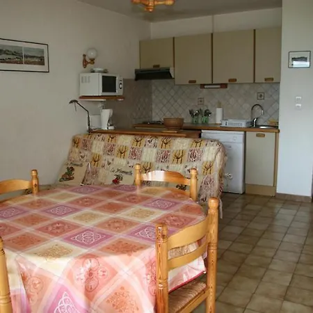 Apartment La Marmotte Font-Romeu-Odeillo-Via